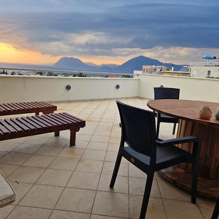 V For The View Apartment Patras Bagian luar foto