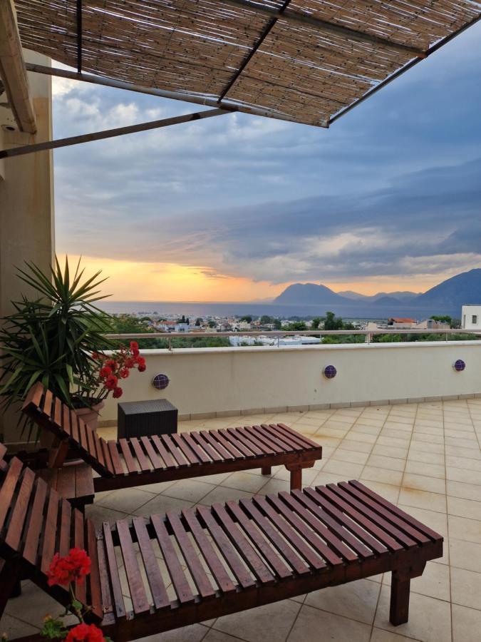 V For The View Apartment Patras Bagian luar foto