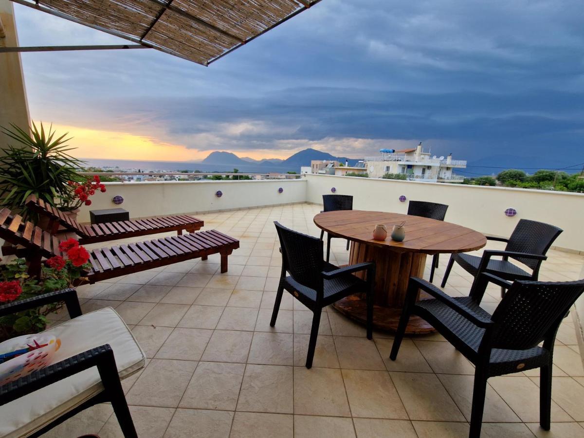 V For The View Apartment Patras Bagian luar foto