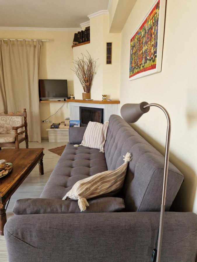 V For The View Apartment Patras Bagian luar foto