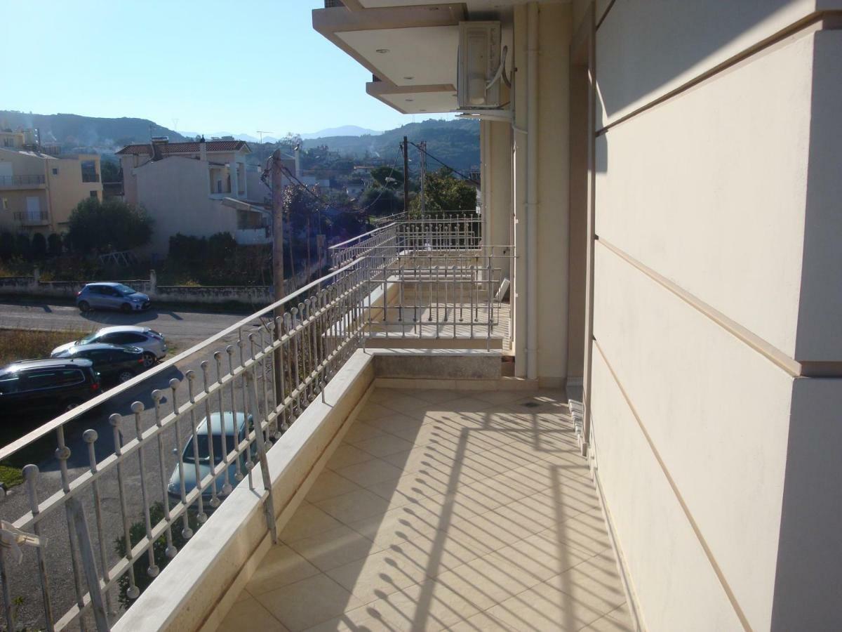 V For The View Apartment Patras Bagian luar foto